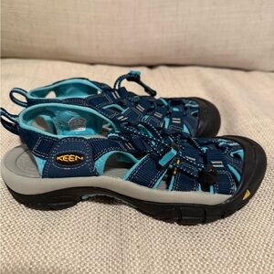 Keen water shoes